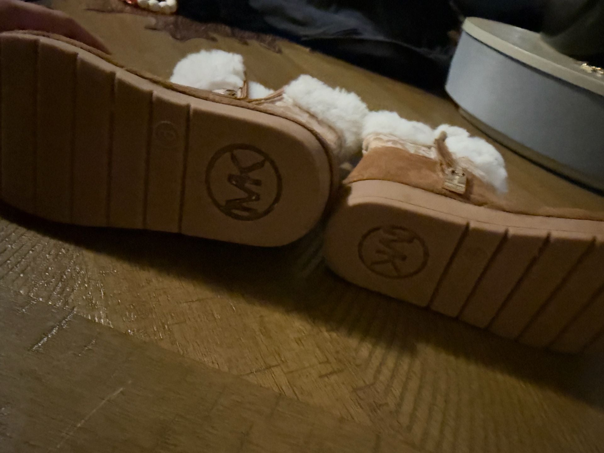 Product thumbnail 3
