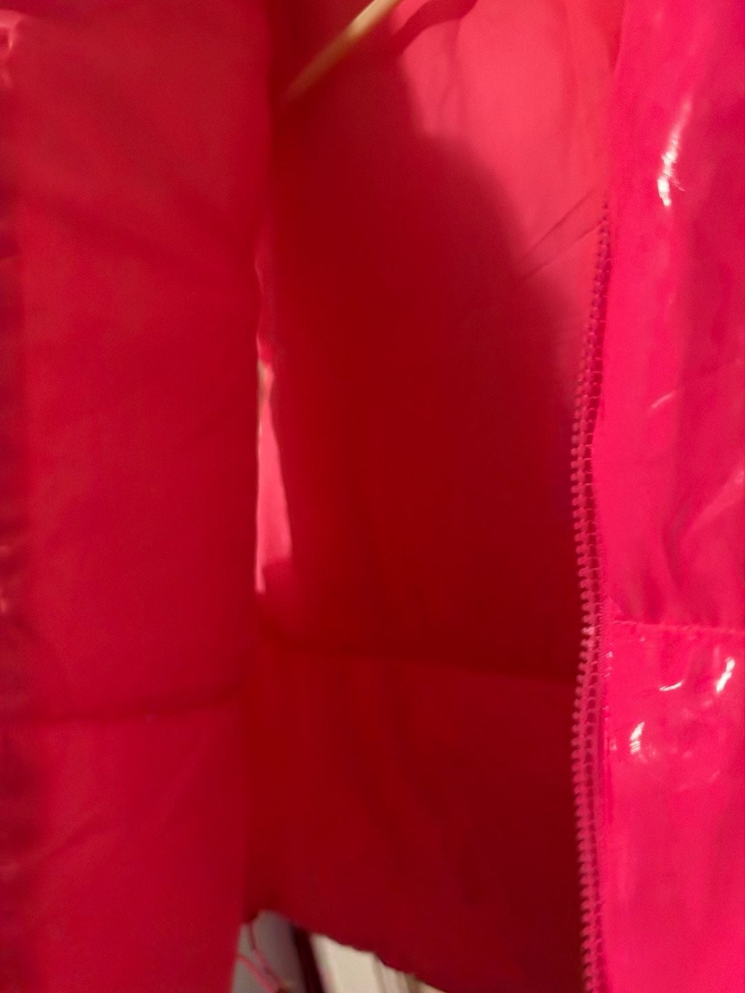 Daisy Puffer Vest Size XL Neon Pink Patent Leather 3