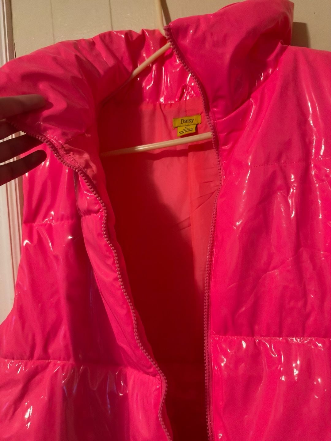 Daisy Puffer Vest Size XL Neon Pink Patent Leather 4