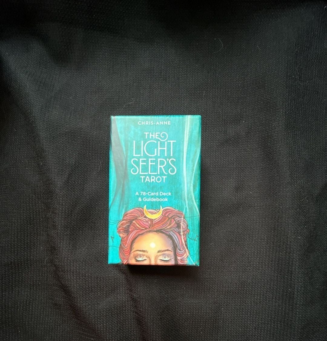 Chris-Anne The Light Seer's Tarot A 78-Card Deck & Guidebook 1