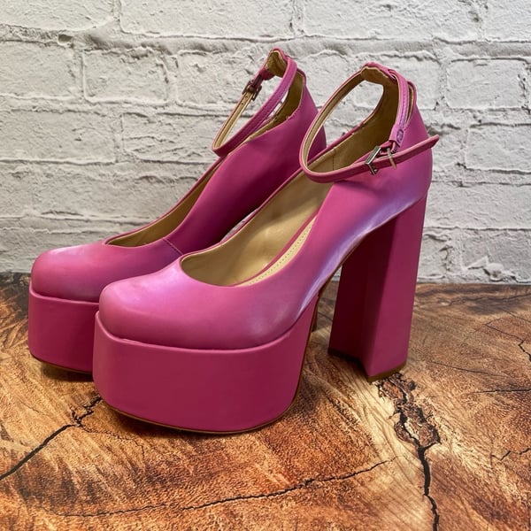 Schutz Darlene Platform Heels Size 7.5B Pink Leather Ankle Strap