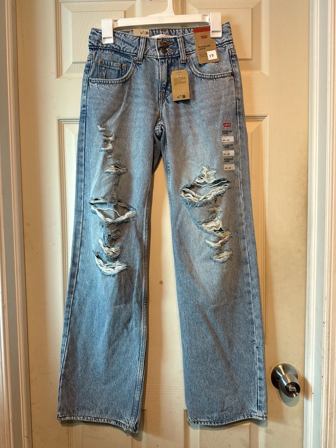 NWT Levi's Superlow Loose Jeans Size 24x32 Light Wash Distressed Straight Leg 2