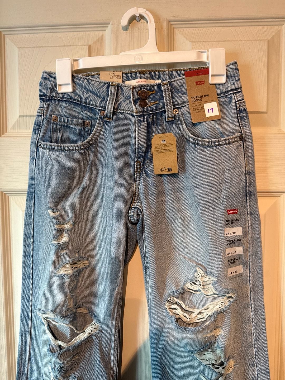 NWT Levi's Superlow Loose Jeans Size 24x32 Light Wash Distressed Straight Leg 3