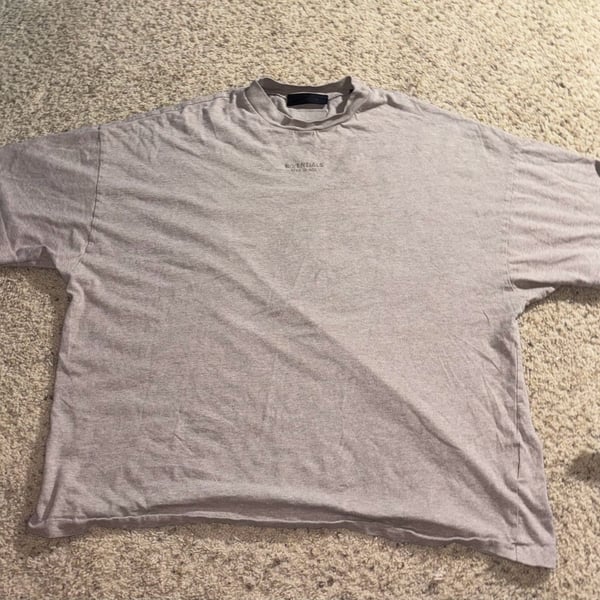 Fear of God Essentials T-Shirt Gray