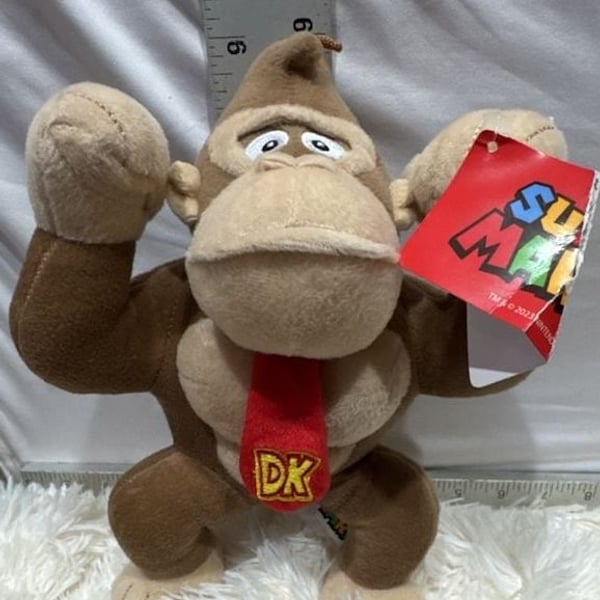 Nintendo Super Mario Donkey Kong Plush Stuffed Animal Toy 10 inch
E904