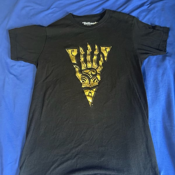 Bethesda The Elder Scrolls Online Dark Graphic T-Shirt Black S