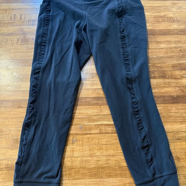 Athleta Salutation Stash II Ruch Craft 7/8 Tight Size M (n1) 
