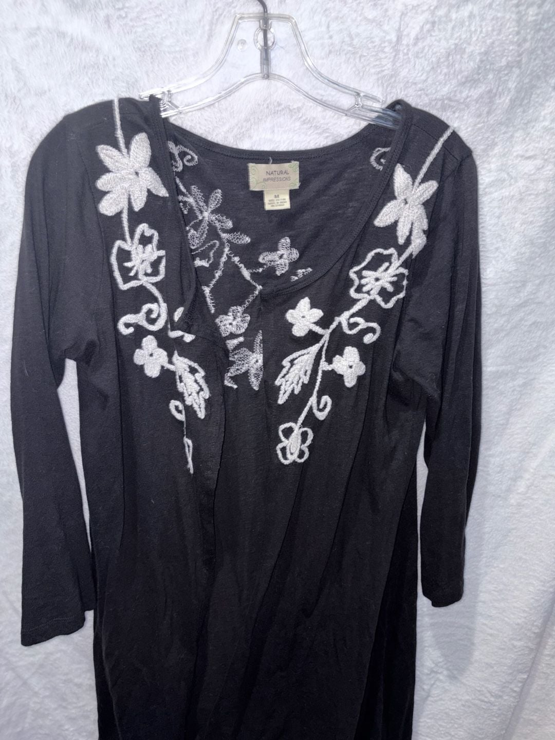 Natural Impressions Open Front Cardigan Size M Black White Floral Embroidered 4
