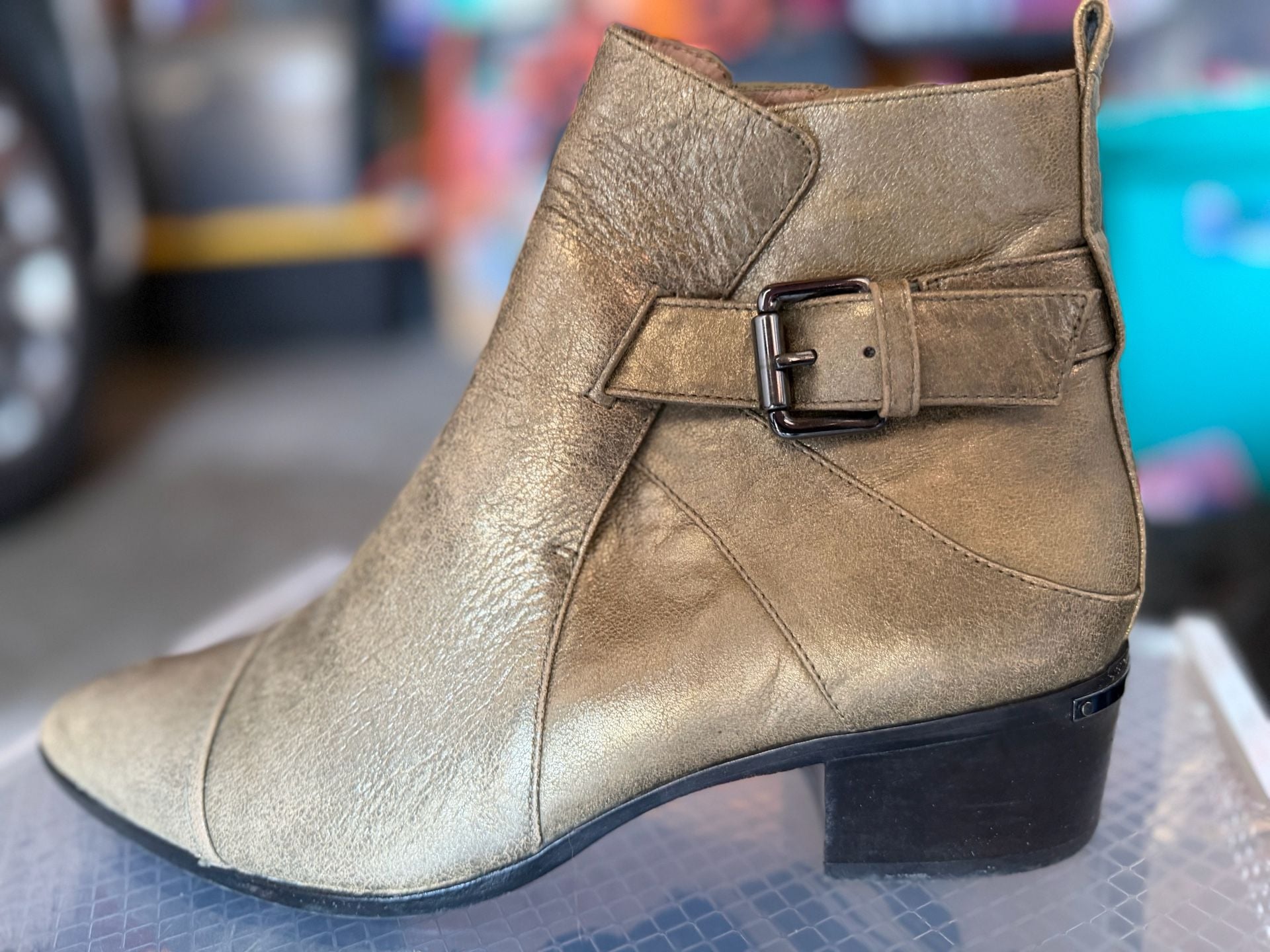 VINTAGE DONALD J PLINER Ankle Boots Size 8.5M Gold Leather Zip Block Heel 9