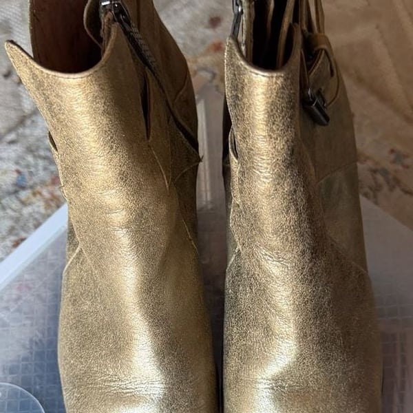 VINTAGE DONALD J PLINER Ankle Boots Size 8.5M Gold Leather Zip Block Heel