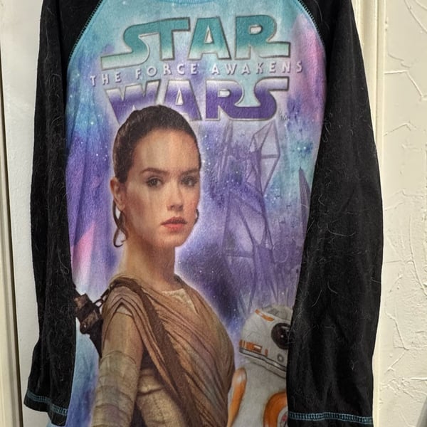 Star Wars The Force Awakens Rey Pajama Shirt Size L/G