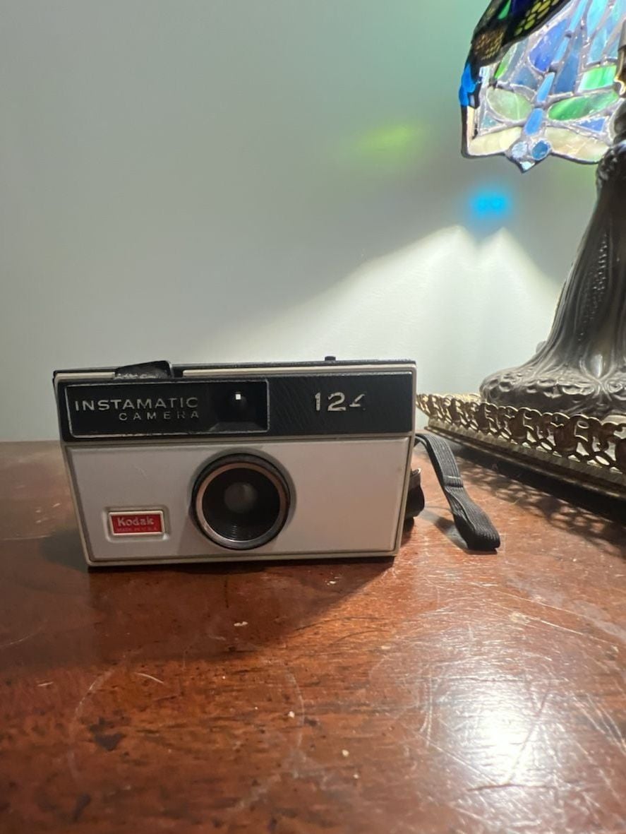 Kodak Instamatic 124 Vintage Film Camera 1