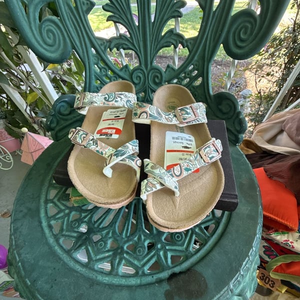 Birkenstock Sydney Vegan Sandals Size 33 Paisley Light Rose