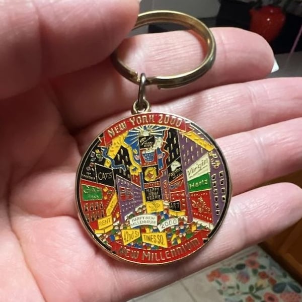 City Mouse New York 2000 Times Square Keychain