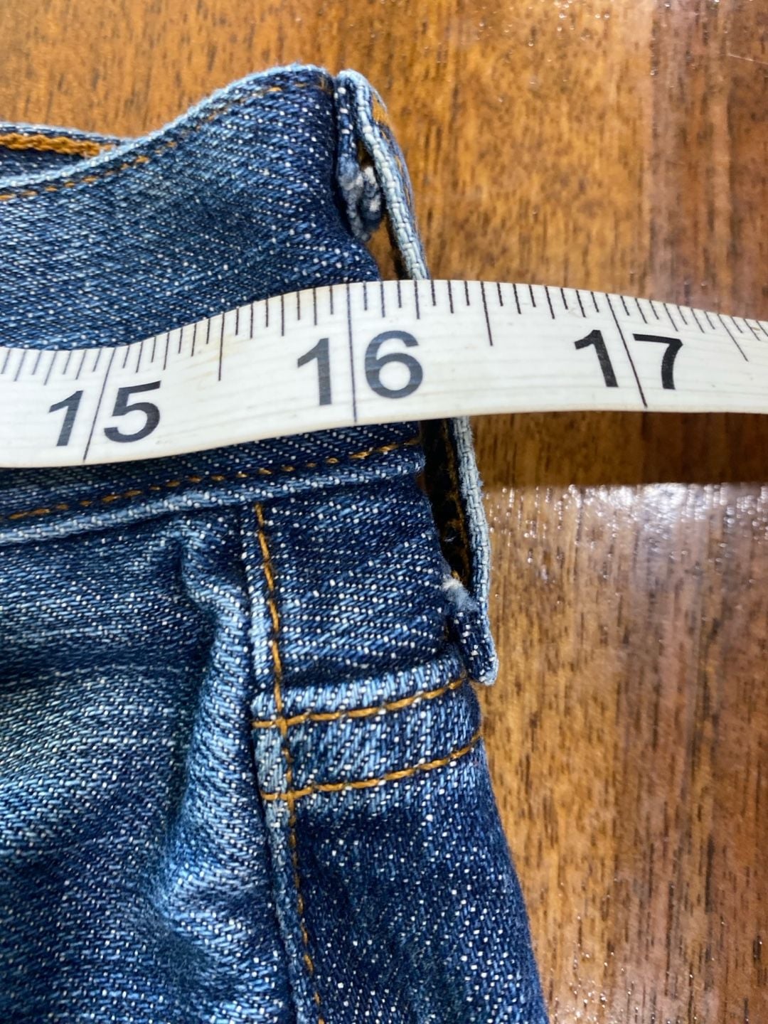 Lucky Brand Distressed Denim Jeans Blue Wash 32 x 30 14