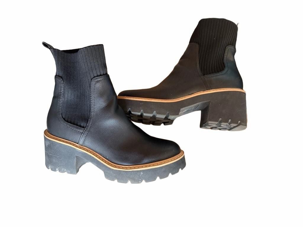 DV Dolce Vita Trooper Size 8.5 Black Lug Sole Ankle Boots 3