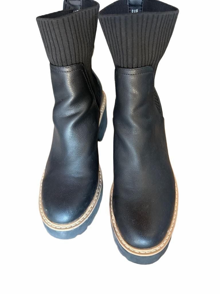 DV Dolce Vita Trooper Size 8.5 Black Lug Sole Ankle Boots 4