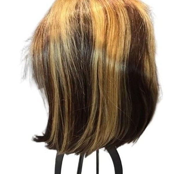 Wig Highlighted Bob Brown Blonde