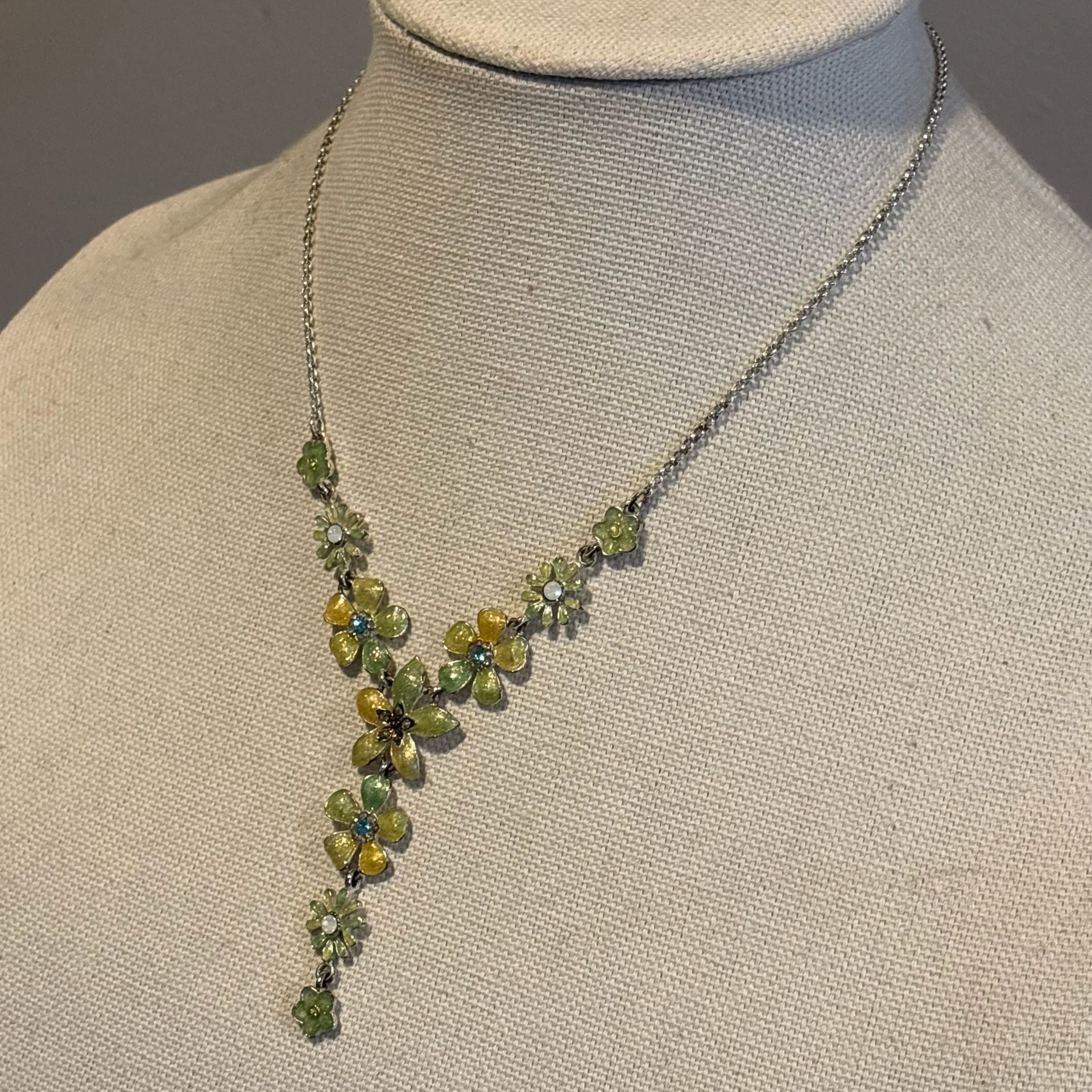 Colleen Toland Sage Green Enamel Flower Y Necklace 3