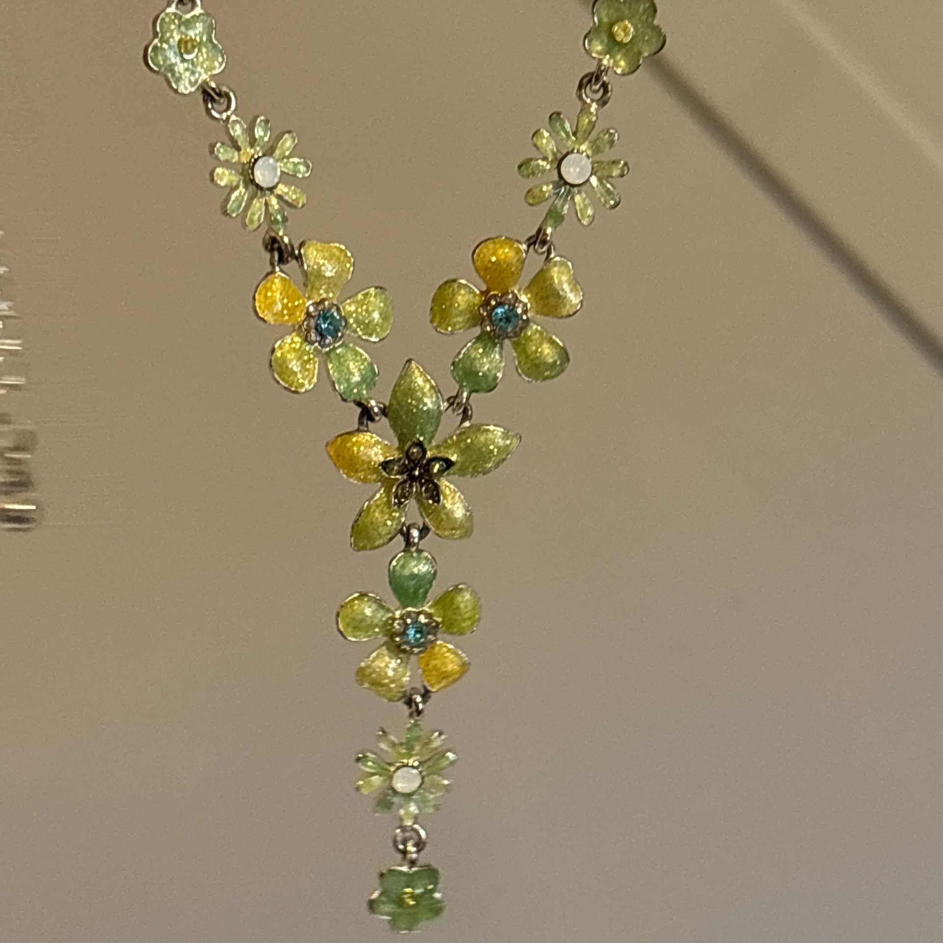 Colleen Toland Sage Green Enamel Flower Y Necklace 10