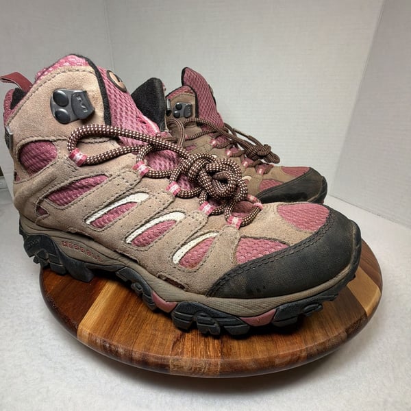 Merrell Moab 2 Mid Waterproof Hiking Boots Women’s Sz 9 Boulder Blush Adventure 
