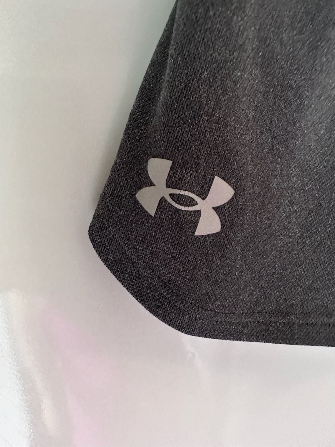 Under Armour Play Up Shorts Size YMD Gray HeatGear Athletic 4