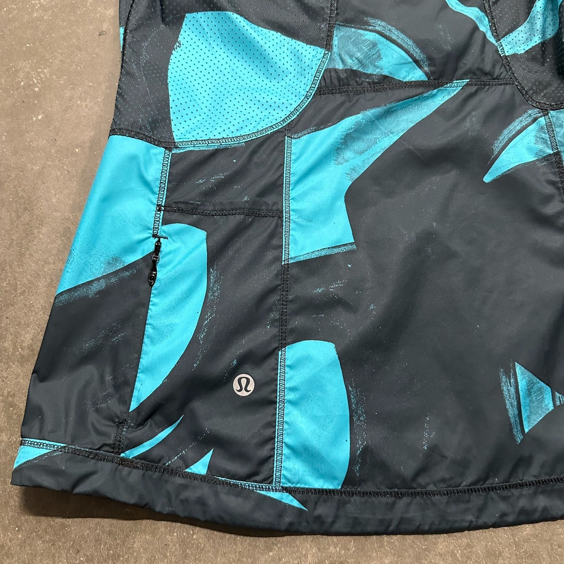 Lululemon Full Zip Hooded Jacket Size 6 Blue Black Abstract Print 4