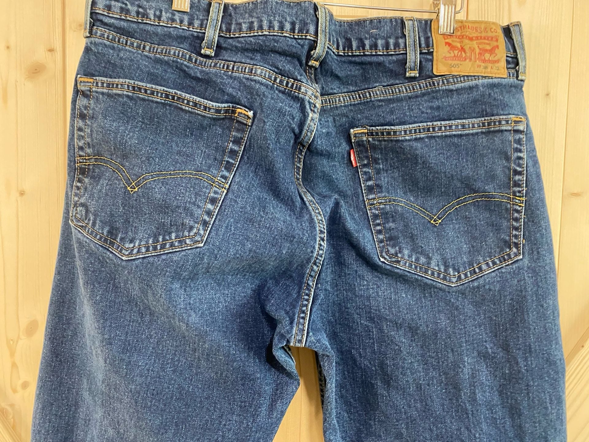 Levi's 505 Regular Fit Jeans 38x32 Blue Denim Straight Leg 7