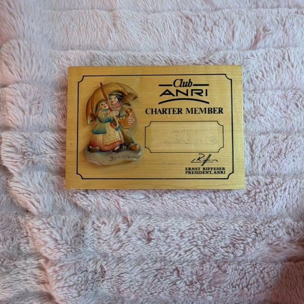Anri Ferrandiz Club Anri Charter Member Wood Plaque Figurine