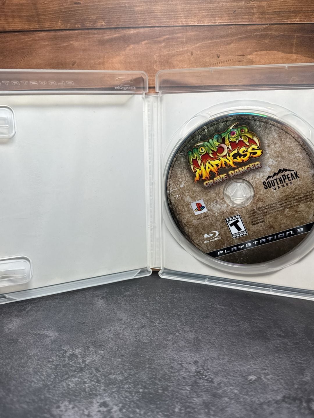Monster Madness: Grave Danger PlayStation 3 PS3 Game CIB 4