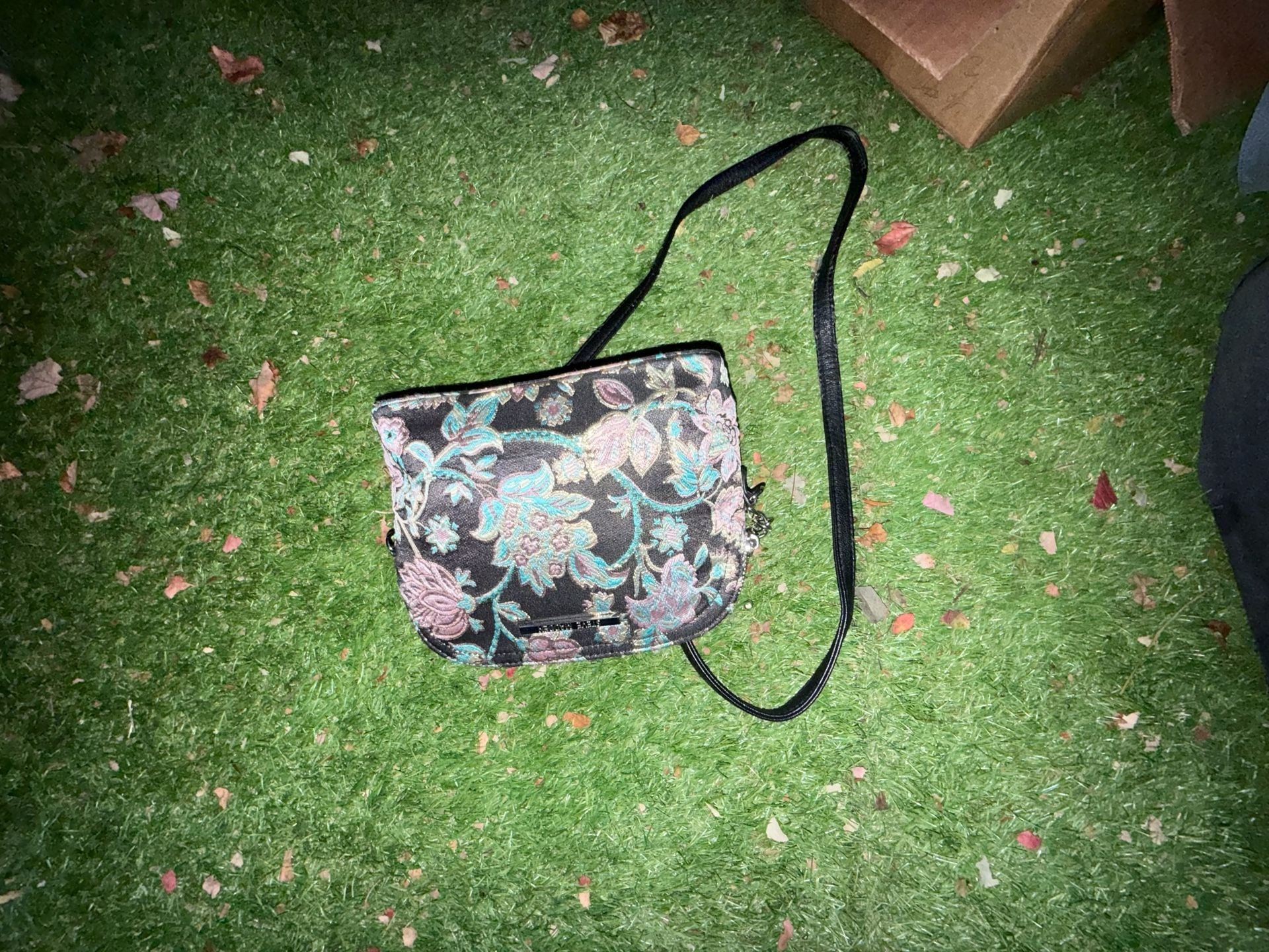 Steve Madden Floral Tapestry Crossbody Bag 3