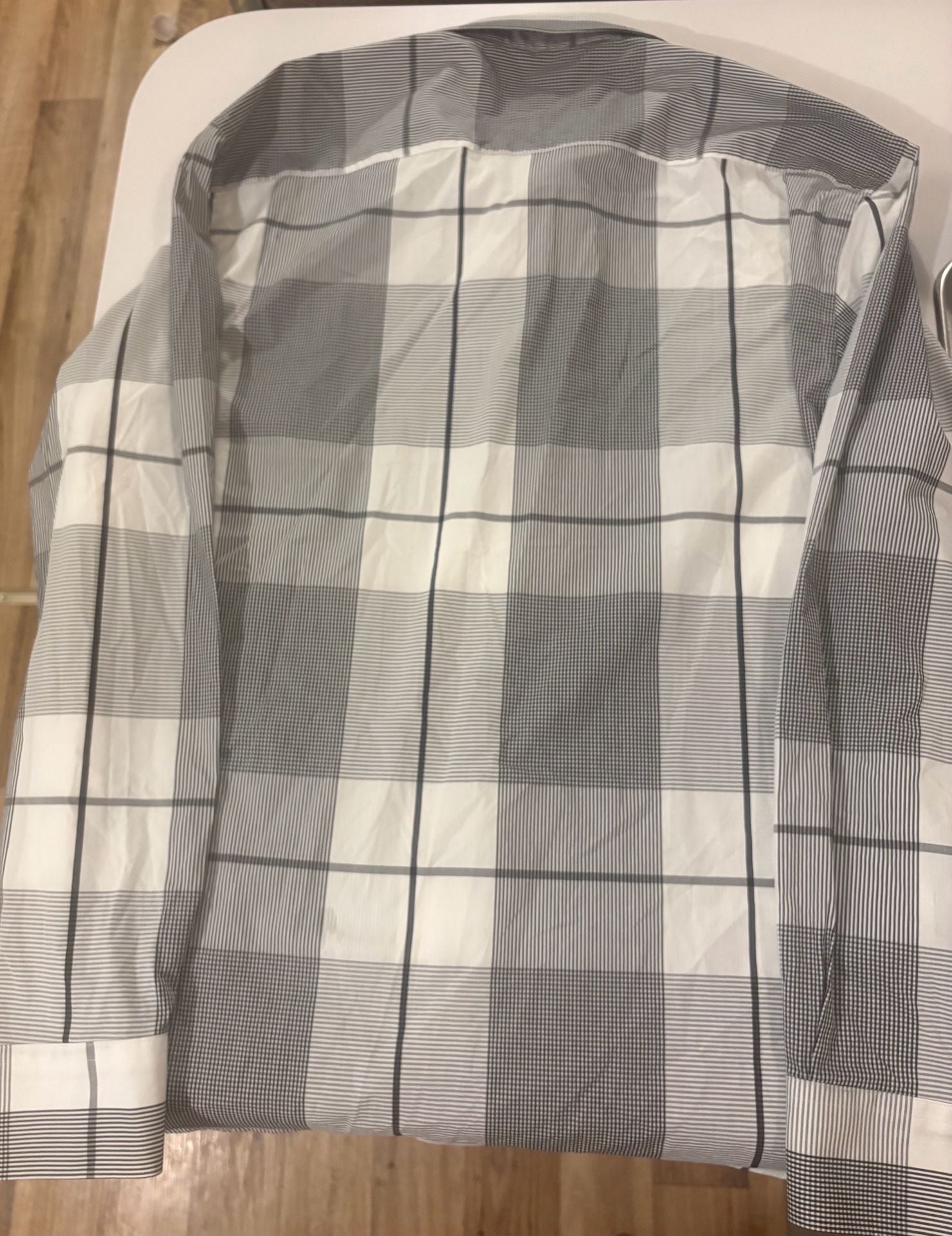 Bugatchi Plaid Sport Shirt Shaped Fit White Black Long Sleeve 6