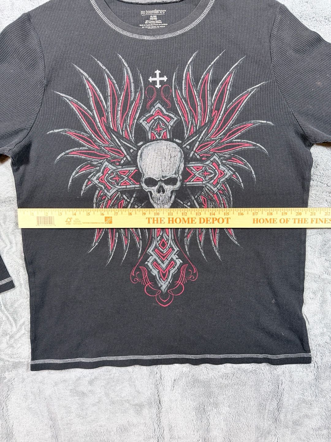 No Boundaries Skull Cross Thermal Shirt Size XL Black Red Y2K 10