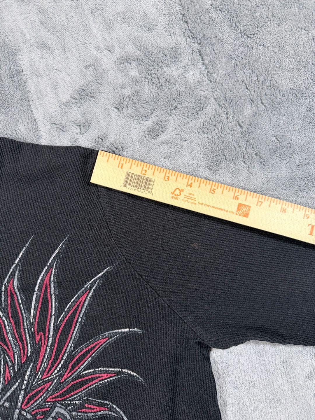 No Boundaries Skull Cross Thermal Shirt Size XL Black Red Y2K 12
