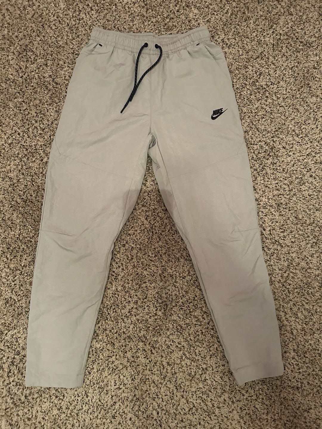 Nike Sportswear Tech Woven Commuter Pants Size S Gray 2