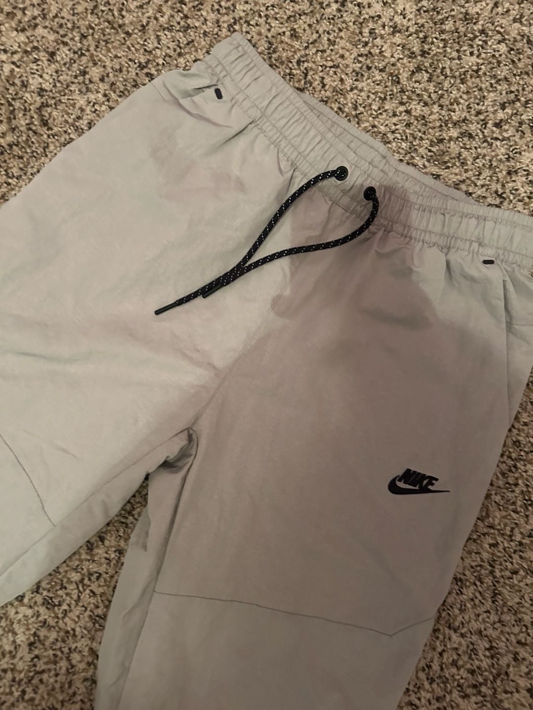 Nike Sportswear Tech Woven Commuter Pants Size S Gray 3