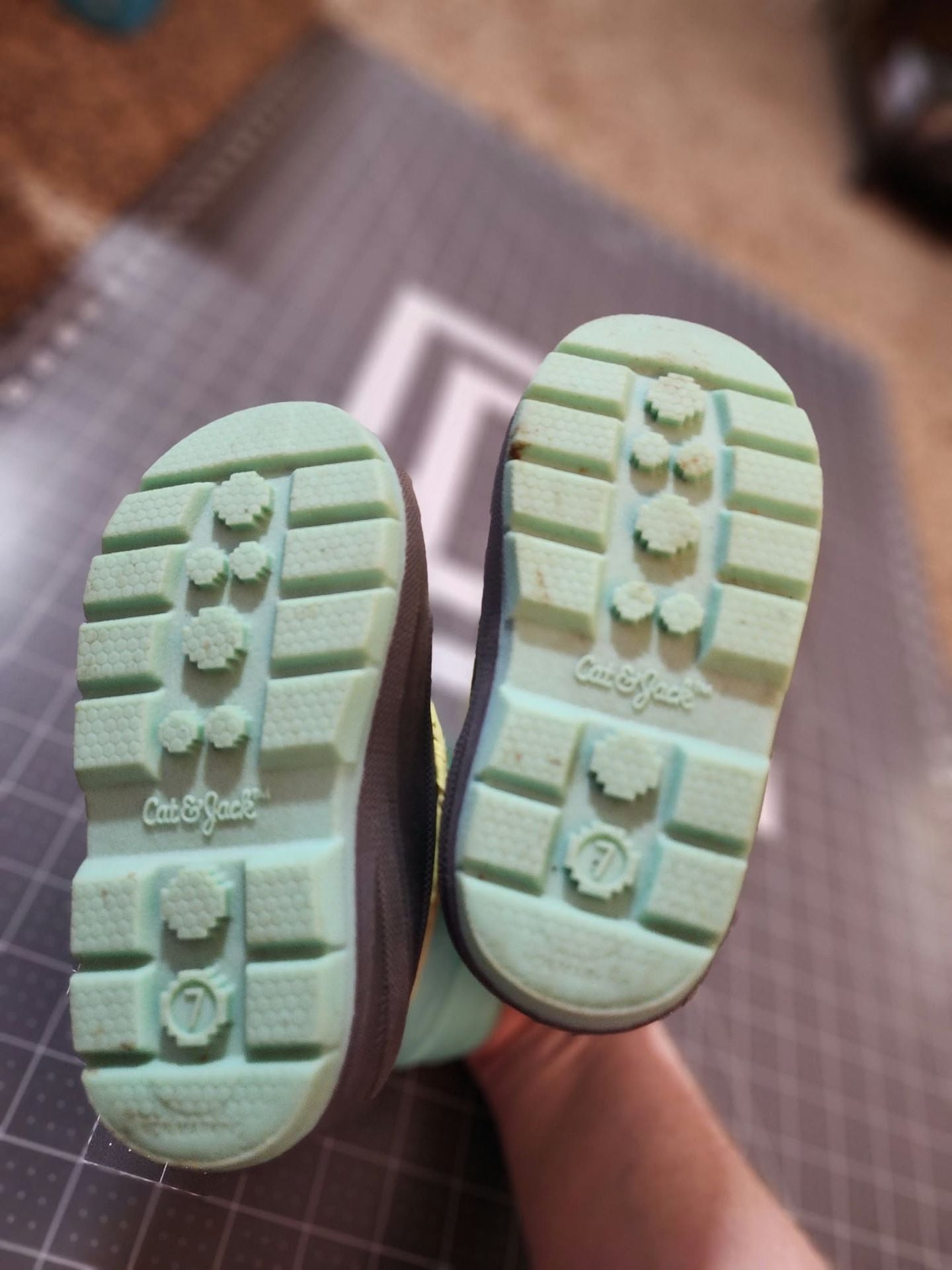 Cat & Jack Dane Snow Boots Size 7 Mint Green Thermolite Toddler 3