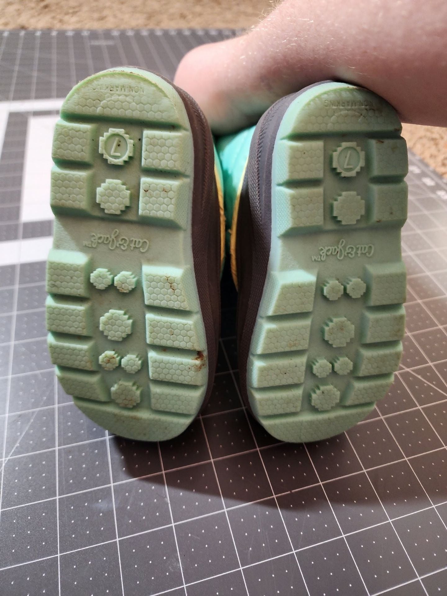 Cat & Jack Dane Snow Boots Size 7 Mint Green Thermolite Toddler 4