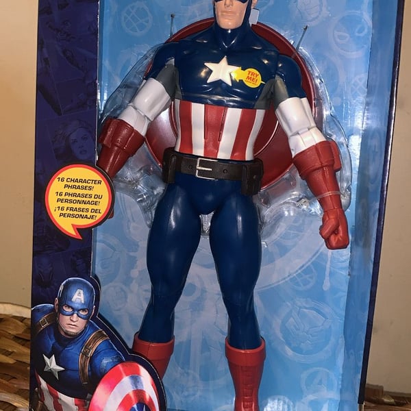 Disney Store Marvel Captain America Talking Action Figure
