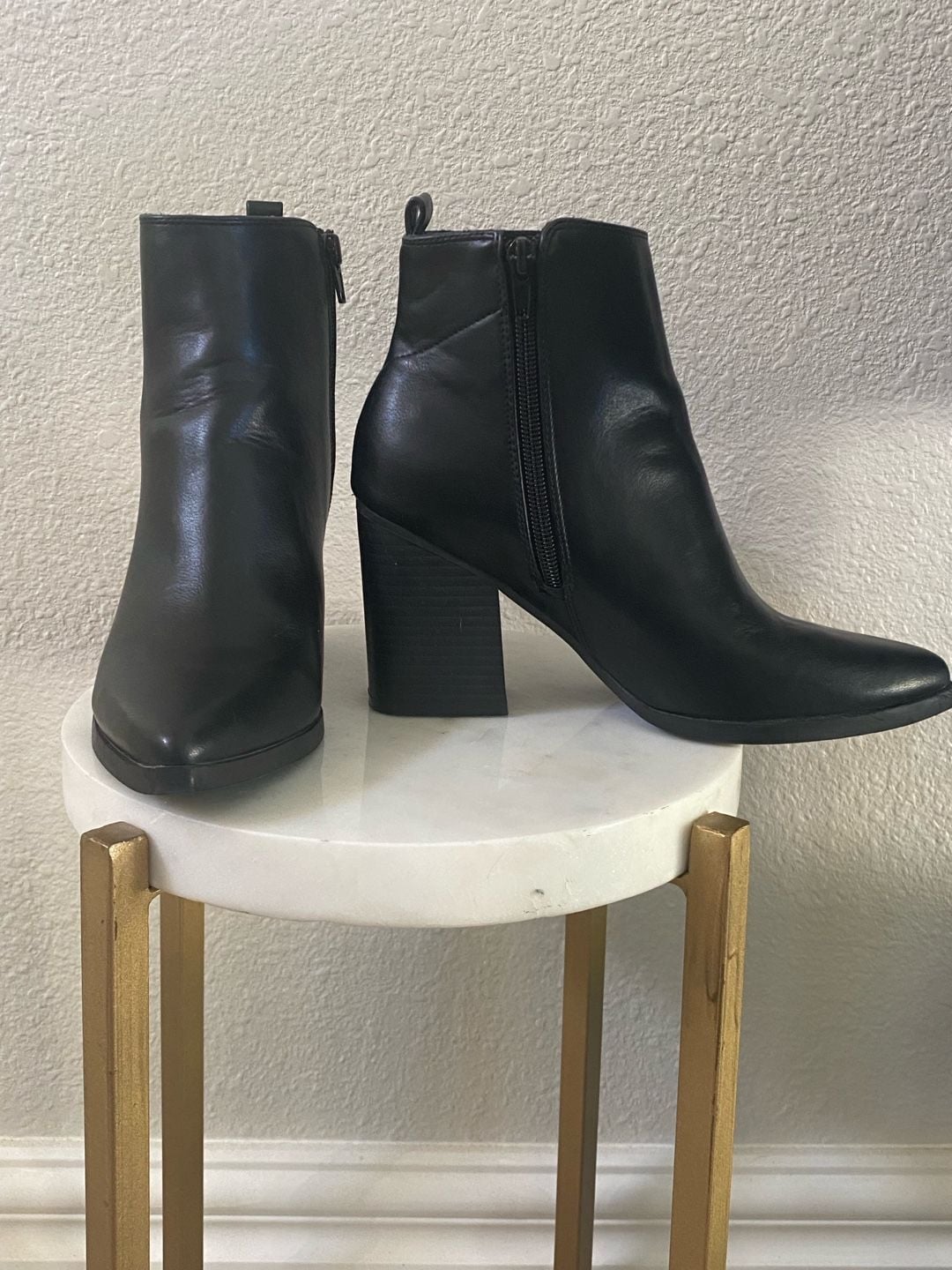 Indigo Rd. Ankle Boots Size 7M Black Block Heel Side Zip 2
