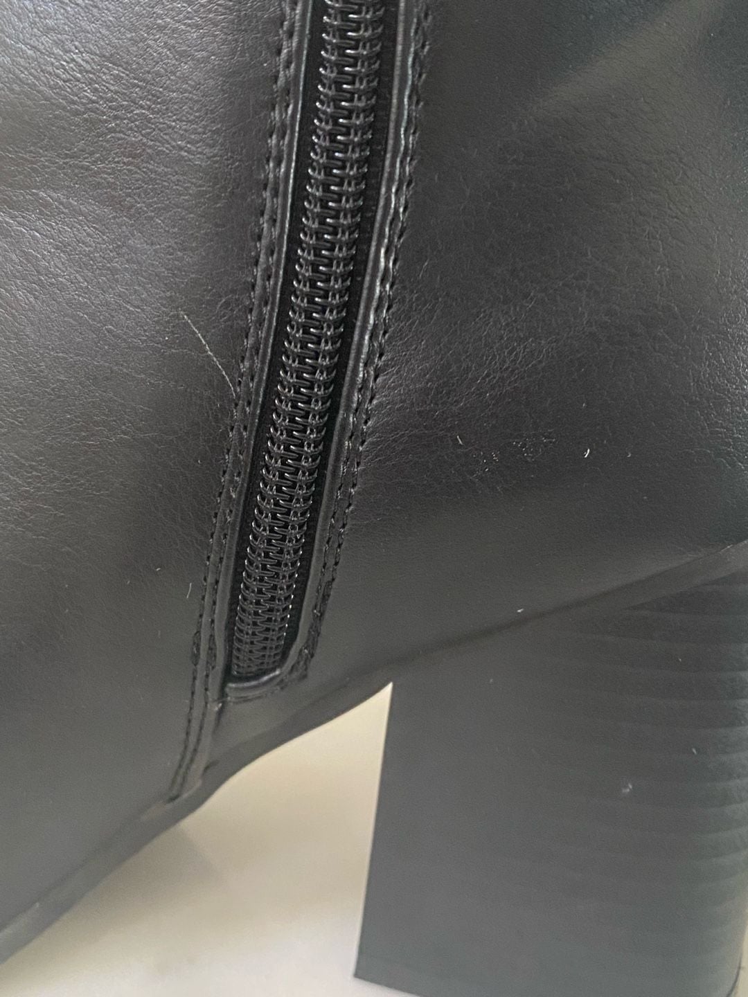 Indigo Rd. Ankle Boots Size 7M Black Block Heel Side Zip 11