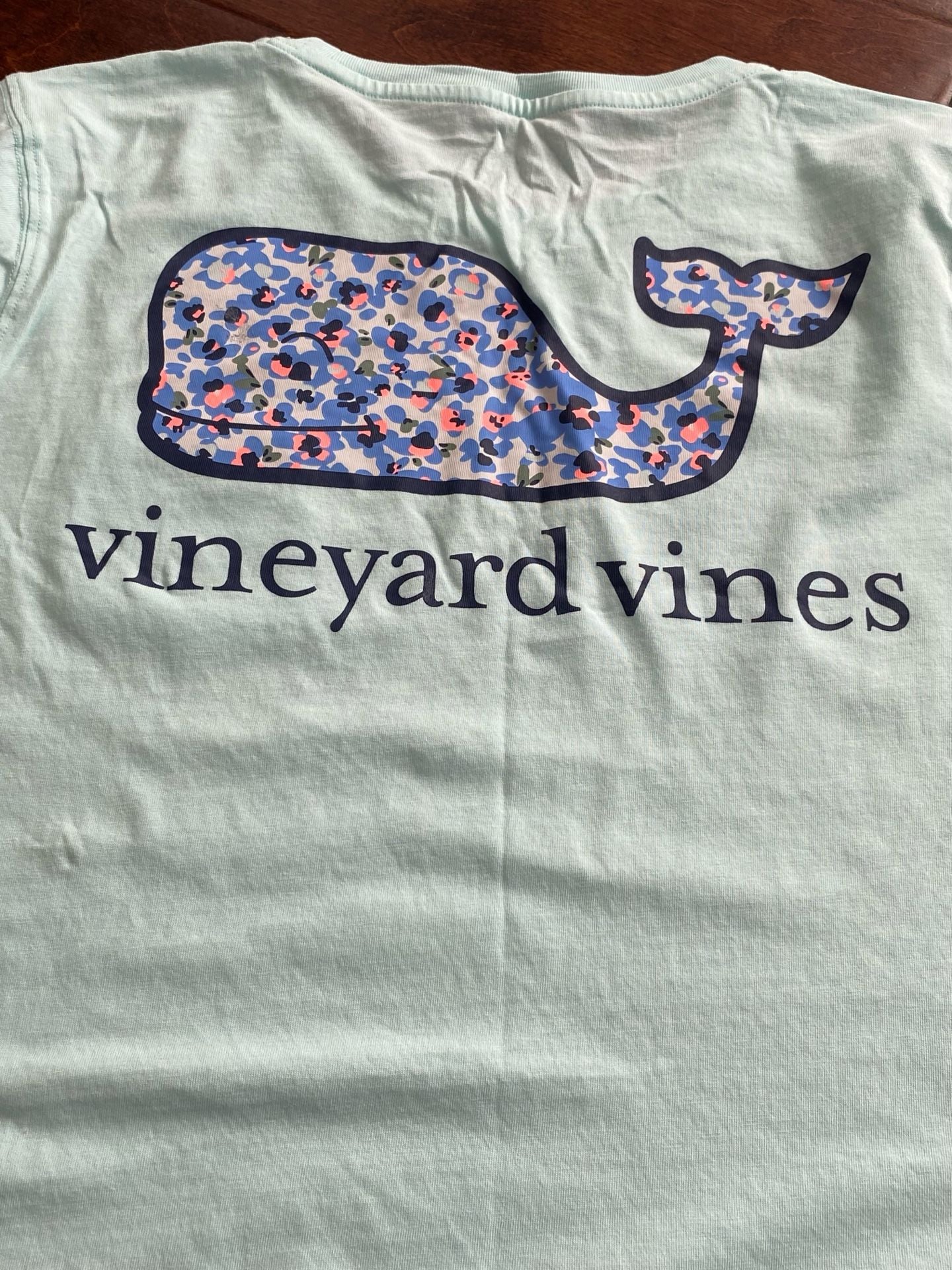 vineyard vines Long Sleeve Pocket Tee Size M Light Blue Whale Graphic 8