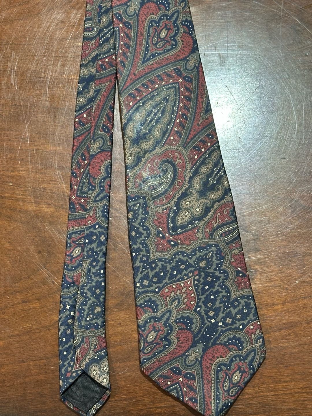Resilio Necktie Blue Red Paisley Silk 2