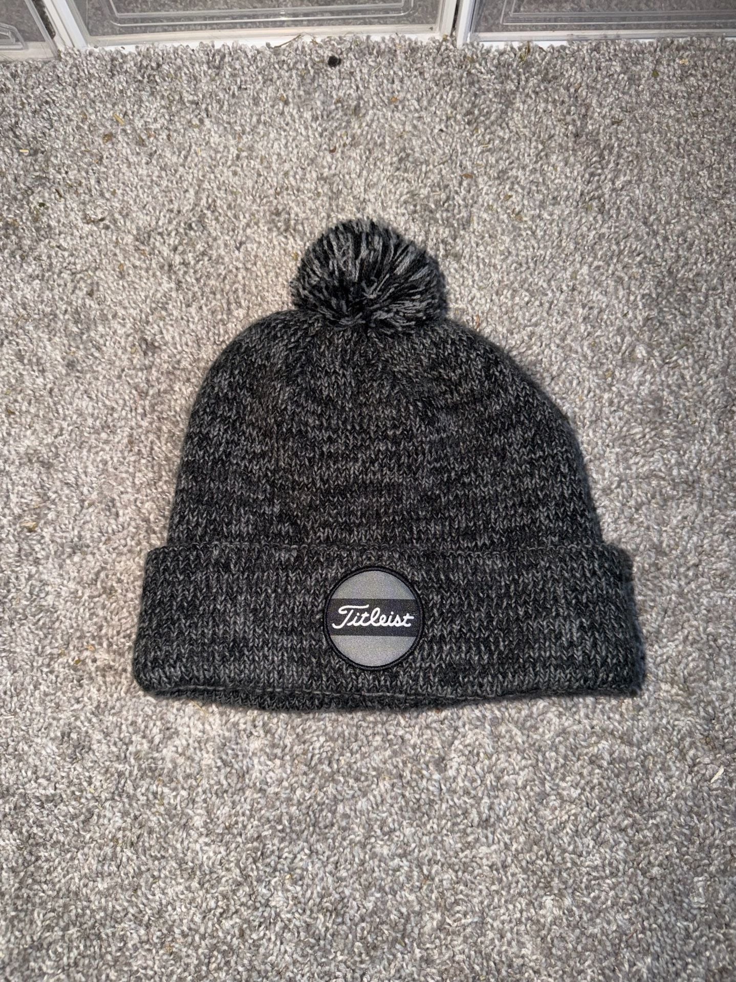 Titleist Boardwalk Pom Pom Beanie Hat Gray Marled Knit Winter Cuff 2