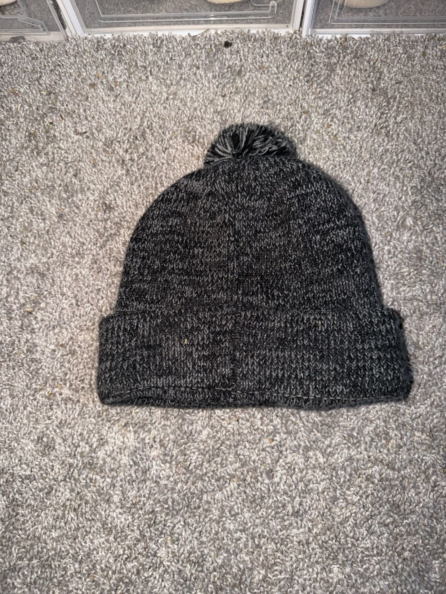 Titleist Boardwalk Pom Pom Beanie Hat Gray Marled Knit Winter Cuff 3