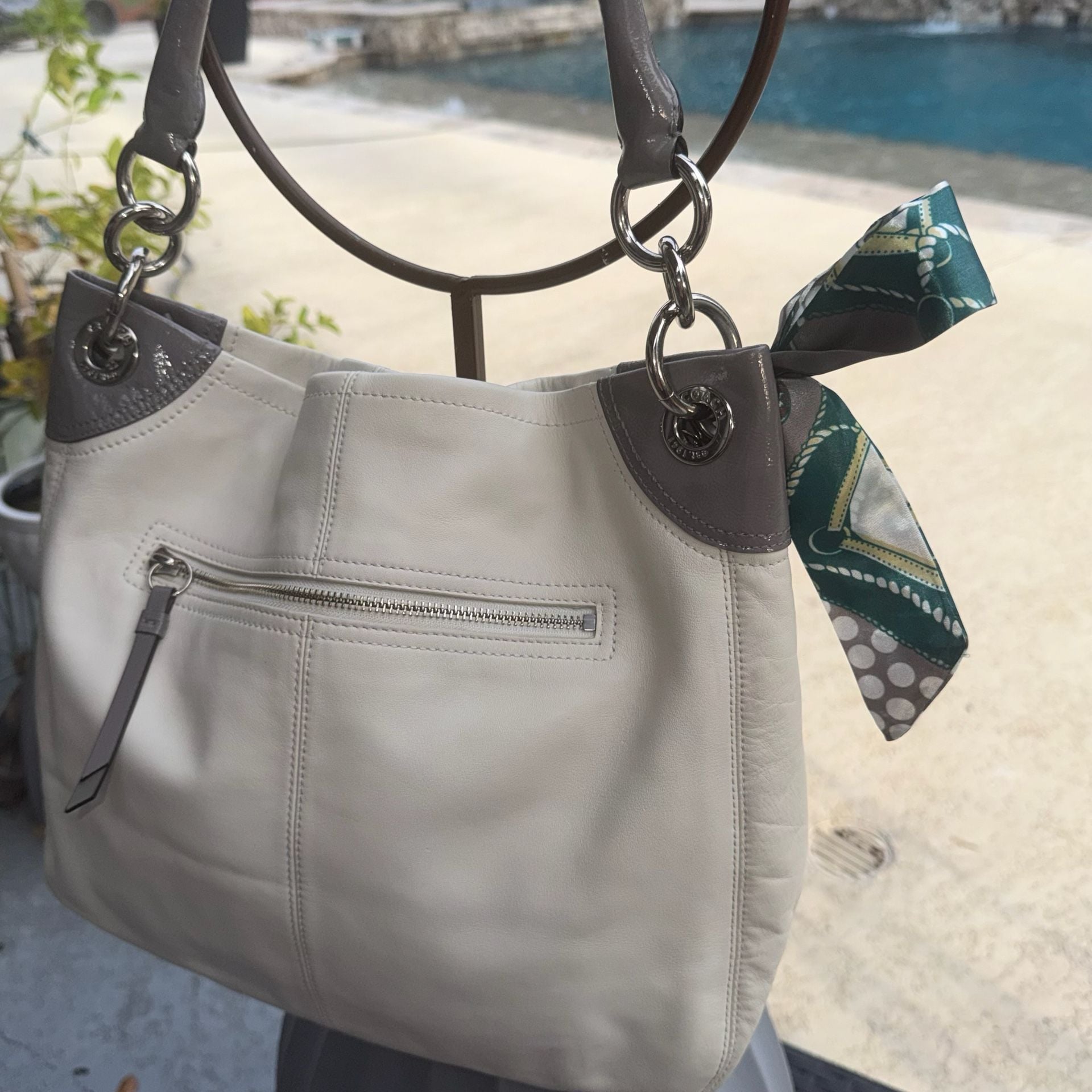 Coach Penelope White Leather Hobo Shoulder Bag
#25V1026 18