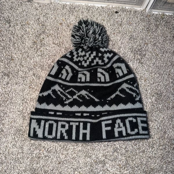 The North Face Ski Tuke Pom Pom Beanie Black Grey Winter Hat
