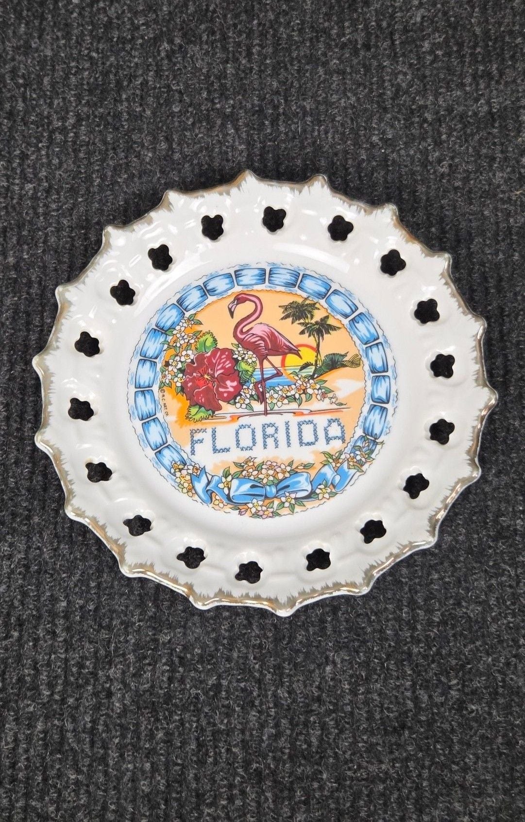 Scotty Florida Souvenir Plate Ceramic Gold Trim Flamingo 7 In 1