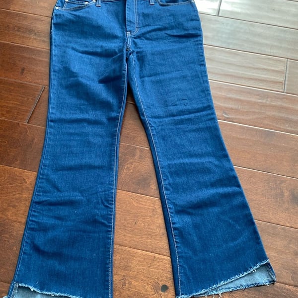 Nine West Kick Flare Jeans Size 10 Dark Wash Denim Raw Hem