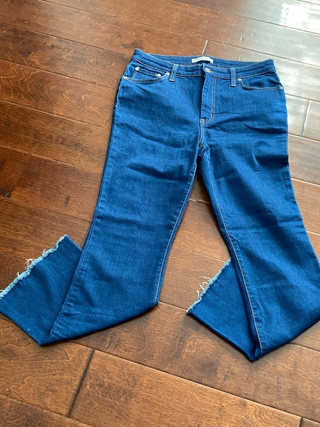 Nine West Kick Flare Jeans Size 10 Dark Wash Denim Raw Hem 3